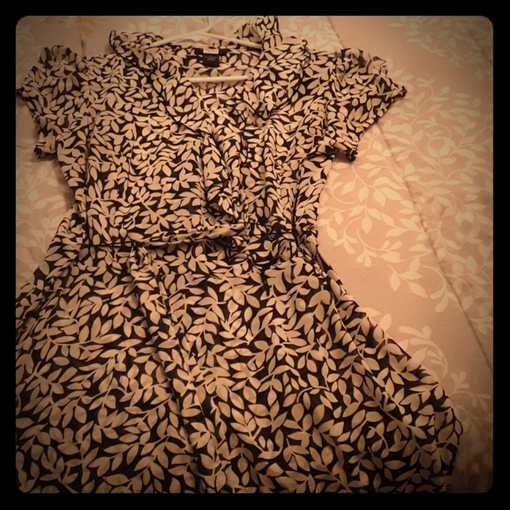 DRESS